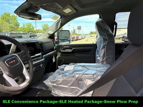 New 2025 GMC Sierra 2500 SLE w/ SLE Convenience Package image 18