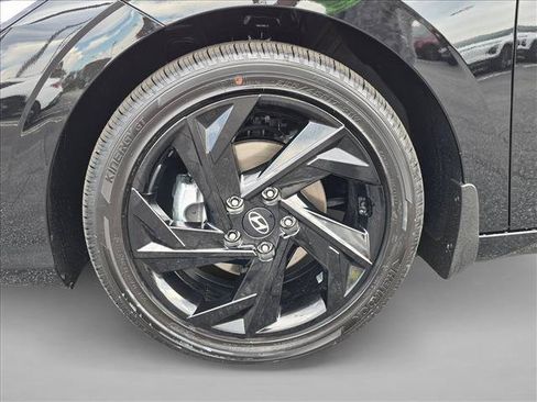 New 2026 Hyundai Elantra Sport FWD image 16