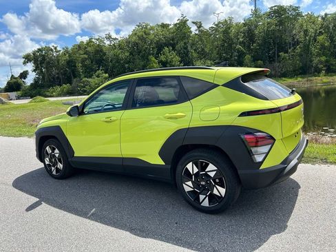 Used 2025 Hyundai Kona SEL FWD image 4