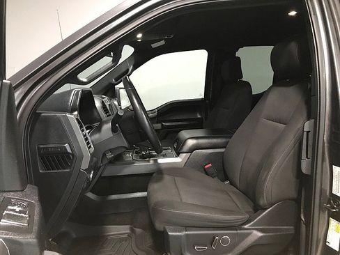 Used 2017 Ford F150 XLT w/ Equipment Group 302A Luxury image 11