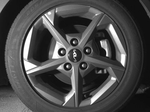Used 2025 Kia K4 FWD image 13