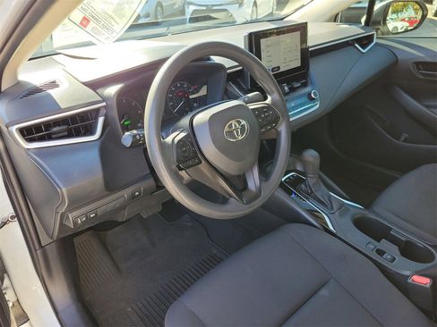 Used 2023 Toyota Corolla LE image 15