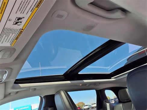 Used 2020 Jeep Cherokee Limited w/ Luxury Group image 23