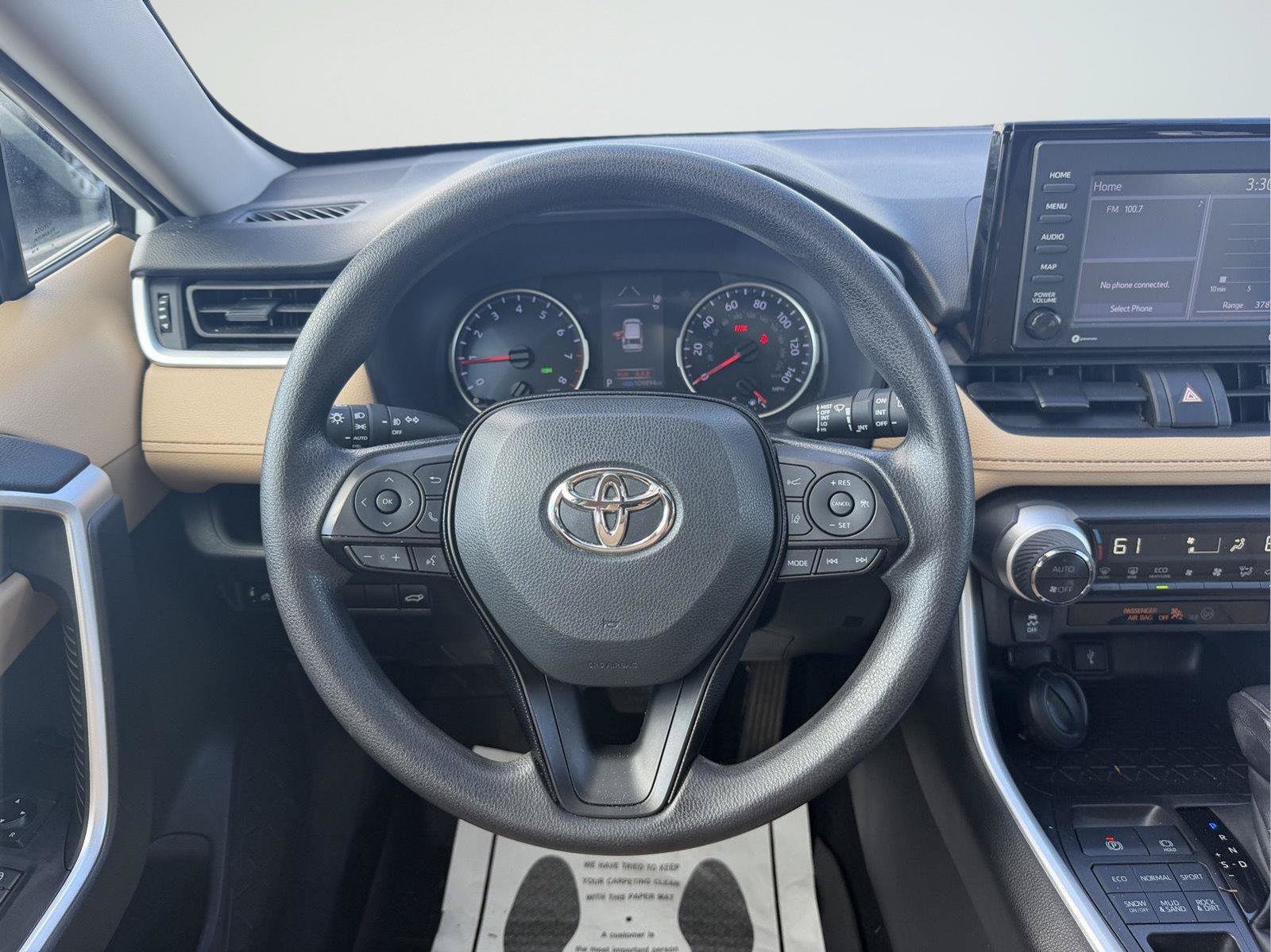 Used 2021 Toyota RAV4 XLE w/ Convenience Package AWD/4WD image 17