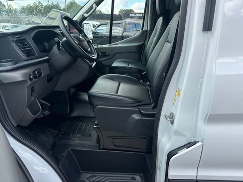 New 2026 Ford Transit 250 148 Medium Roof image 30