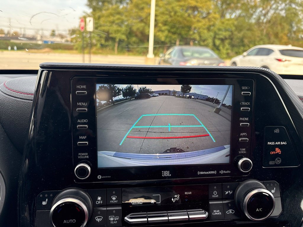 Used 2022 Toyota Highlander XSE AWD/4WD image 26