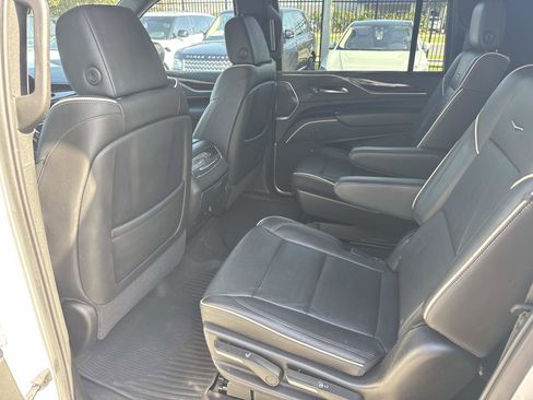 Used 2021 Cadillac Escalade ESV Premium Luxury w/ Driver Assist Tech Package image 15