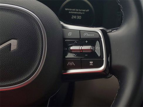 Certified 2023 Kia Sorento SX image 25