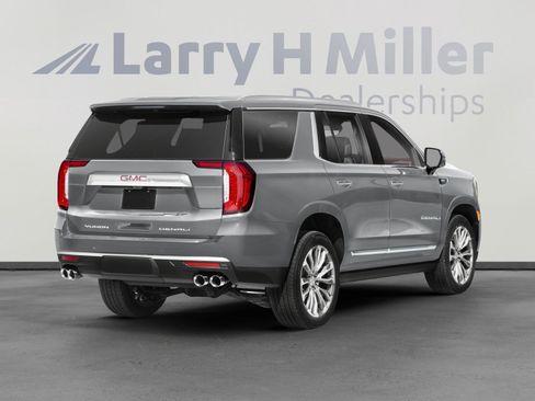 Used 2023 GMC Yukon Denali w/ Max Trailering Package image 2