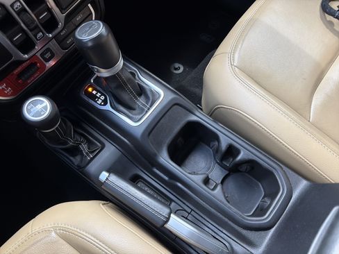 Used 2019 Jeep Wrangler Unlimited Rubicon AWD/4WD image 68