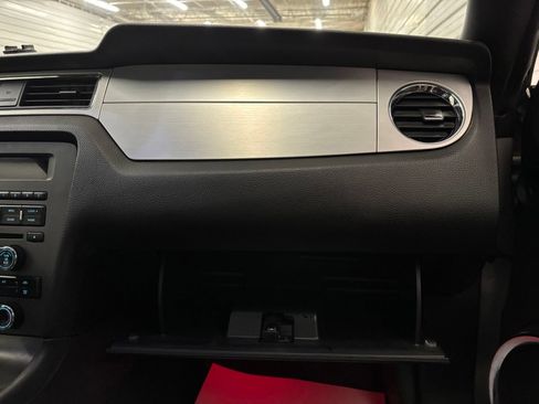 Used 2014 Ford Mustang GT Premium w/ Comfort Package RWD image 28