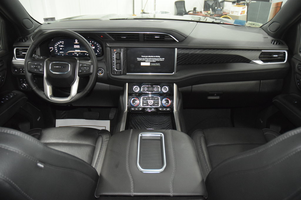 Used 2024 GMC Yukon Denali AWD/4WD image 33