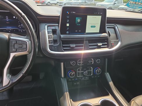 Certified 2022 Chevrolet Tahoe Premier w/ Premium Package AWD/4WD image 17