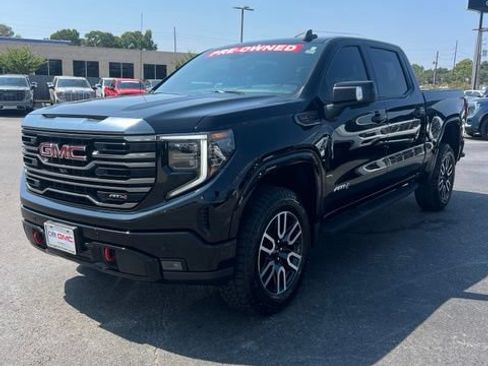 Used 2022 GMC Sierra 1500 AT4 w/ AT4 Premium Package AWD/4WD image 2