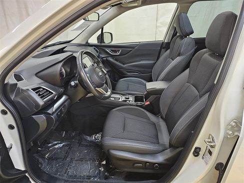 Used 2021 Subaru Forester Premium image 21