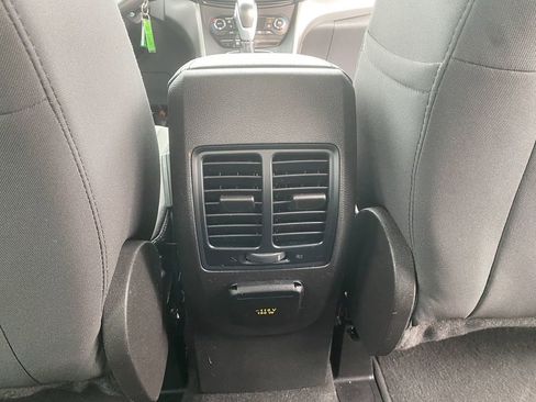 Used 2016 Ford C-MAX SE image 27