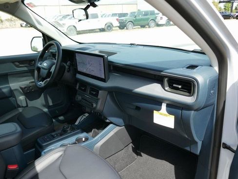 New 2025 Ford Maverick Lariat w/ Black Appearance Package image 11