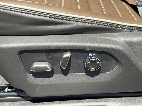 New 2026 GMC Yukon Denali Ultimate AWD/4WD image 19