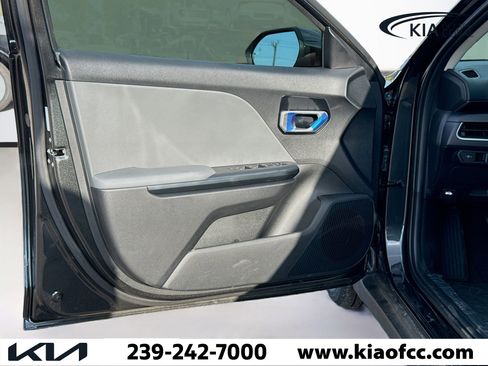 New 2025 Kia K4 LXS image 20