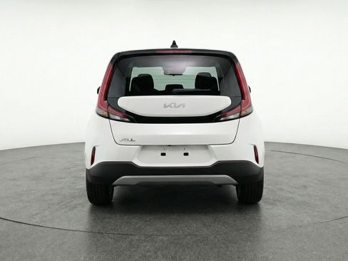 Used 2025 Kia Soul LX w/ LX Technology Package image 7