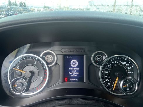 Used 2021 RAM 2500 Big Horn image 13