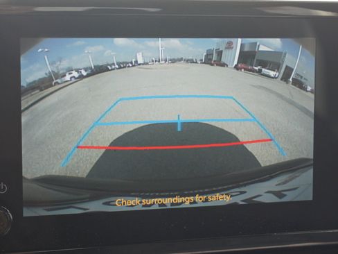 Used 2024 Toyota Corolla SE image 6