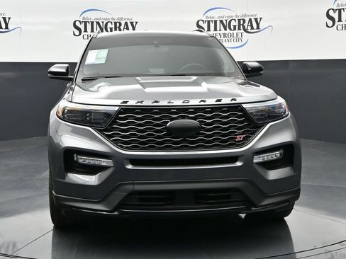 Used 2023 Ford Explorer ST w/ Equipment Group 401A image 2