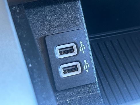 Used 2020 Ford F150 Lariat image 21