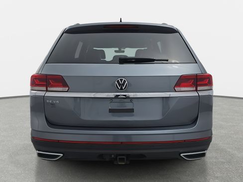 Certified 2022 Volkswagen Atlas SE image 4