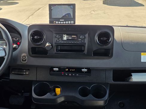 Used 2020 Mercedes-Benz Sprinter 2500 image 20