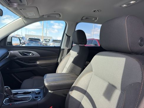 Used 2020 Chevrolet Traverse LT w/ LPO, Floor Liner Package image 27