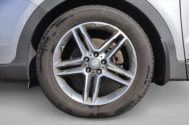 Used 2017 Hyundai Santa Fe Limited AWD/4WD image 9