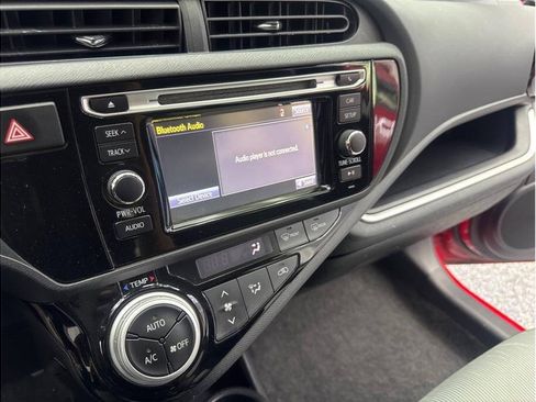 Used 2015 Toyota Prius C Two FWD image 11