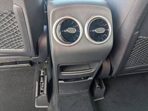 Used 2026 Mercedes-Benz GLB 250 image 13