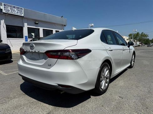 Used 2023 Toyota Camry LE w/ Convenience Package FWD image 6