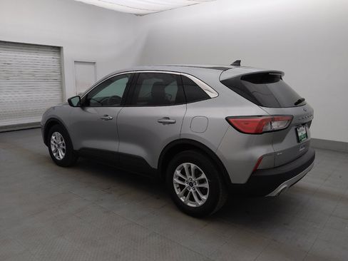 Used 2022 Ford Escape SE FWD image 3