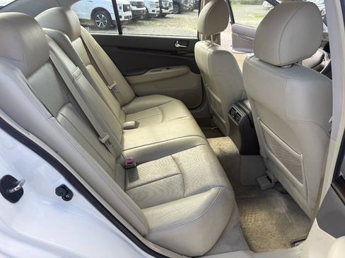 Used 2010 INFINITI G37 x Sedan w/ Premium Pkg AWD/4WD image 24