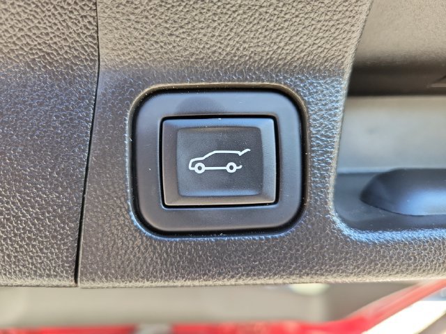 Used 2023 GMC Acadia AT4 w/ Technology Package AWD/4WD image 10