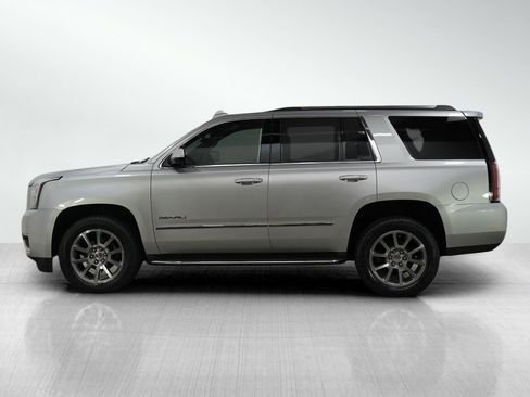 Used 2018 GMC Yukon Denali image 2