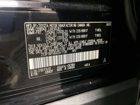 Used 2025 Toyota RAV4 XLE image 36