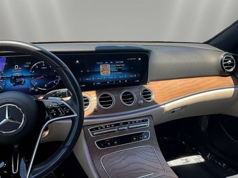 Used 2022 Mercedes-Benz E 350 Sedan image 9