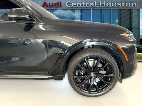 Used 2024 BMW X7 xDrive40i w/ Executive Package image 12