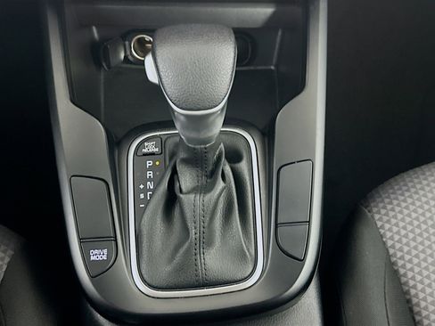 Used 2025 Kia Soul LX w/ LX Technology Package image 25