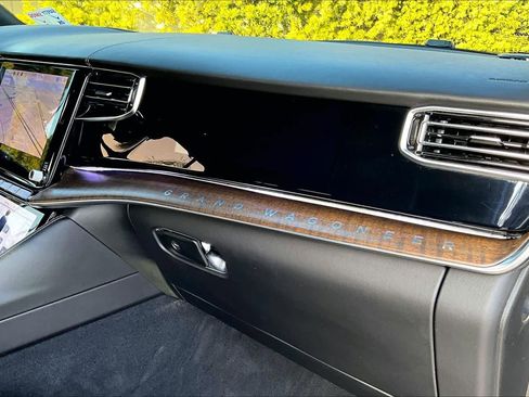 Used 2022 Jeep Grand Wagoneer Series II w/ Premium Group II image 16