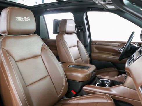 Used 2023 Chevrolet Tahoe High Country AWD/4WD image 34
