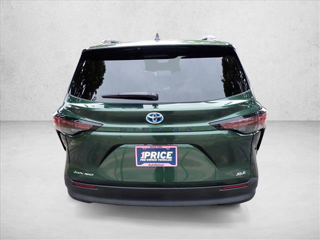 Certified 2025 Toyota Sienna XLE w/ XLE Plus Package AWD/4WD image 3