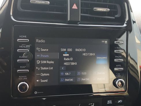 Used 2022 Toyota Prius LE image 19