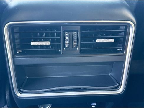 Used 2021 Porsche Cayenne S image 28