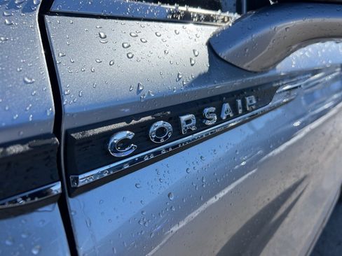 Used 2022 Lincoln Corsair AWD w/ Equipment Group 101A image 31
