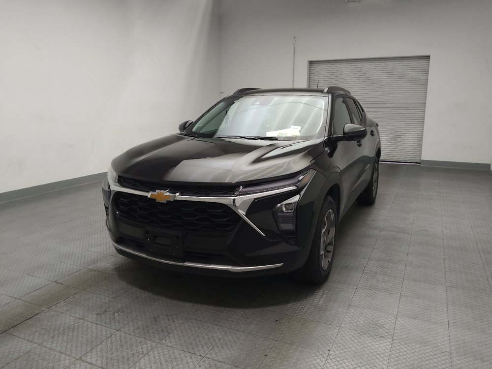 Used 2025 Chevrolet Trax LT w/ LT Convenience Package FWD image 15